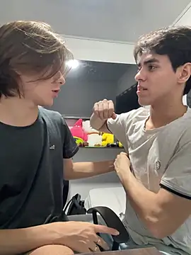 Alex and Fabian online show from March 5, 5:59 am