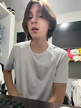 Snapshot of Alex_and_Fabian chatting on February 18, 1:36 am Alex and Fabian online show from February 18, 1:36 am