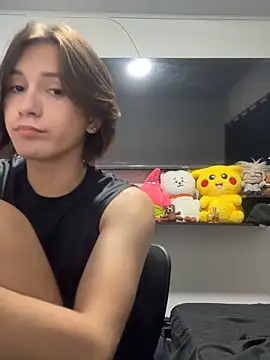 Snapshot of Alex_and_Fabian chatting on February 8, 6:00 am Alex and Fabian online show from February 8, 6:00 am