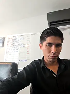 EddyMezo online show from March 24, 8:20 pm