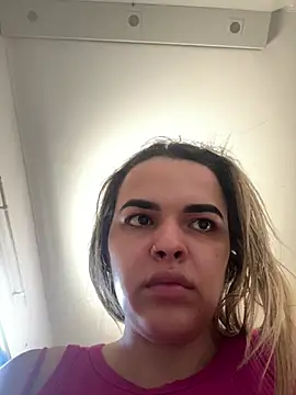 Snapshot of sweetshygirl chatting on February 6, 3:09 pm sweetshygirl online show from February 6, 3:09 pm