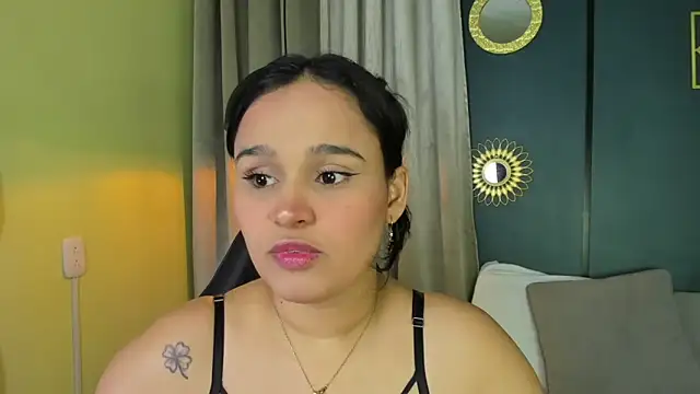 lia sexx19 online show from April 15, 2:17 am