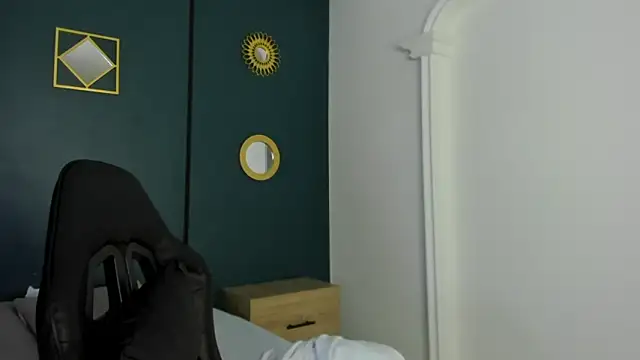 lia sexx19 online show from March 13, 2:27 am