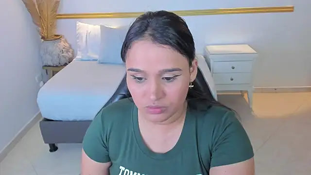 lia sexx19 online show from October 7, 7:15 pm