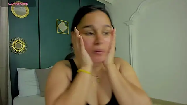 lia sexx19 online show from April 18, 2:25 am