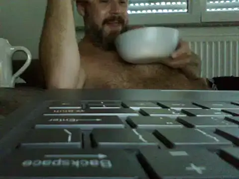 Snapshot of FROL83 chatting on July 12, 6:09 pm FROL83 online show from July 12, 6:09 pm