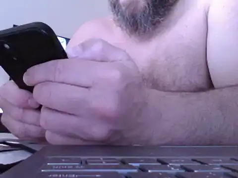 Snapshot of FROL83 chatting on June 16, 5:46 pm FROL83 online show from June 16, 5:46 pm