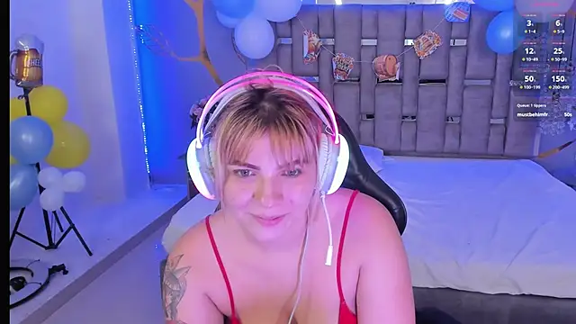 AlessiaDouce online show from October 1, 4:06 am