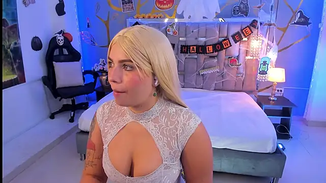 AlessiaDouce online show from October 24, 4:55 am