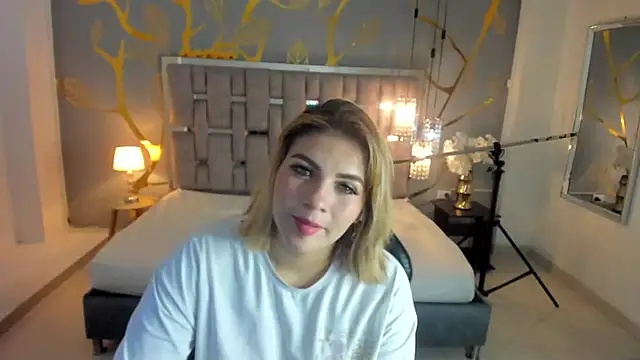 AlessiaDouce online show from November 8, 3:43 am