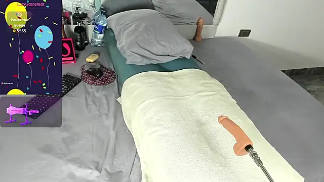 Benjamin Buster online show from April 18, 12:02 am