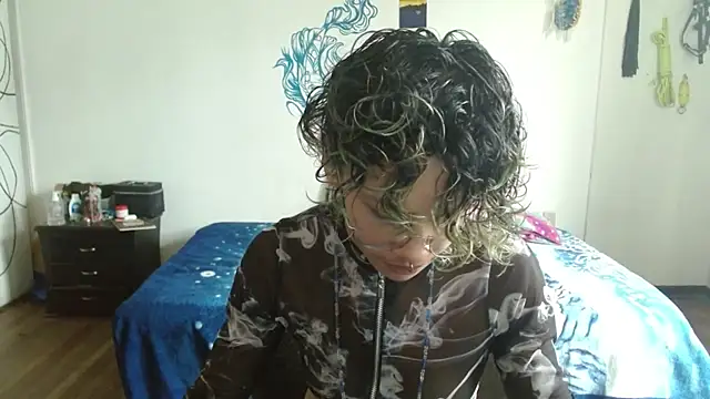 fenixmfx19 online show from March 4, 8:38 pm