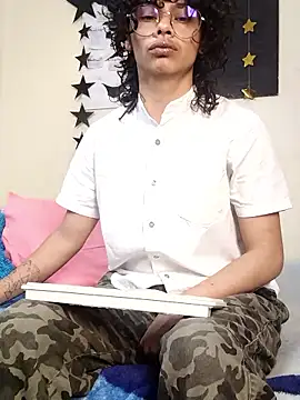 fenixmfx19 online show from February 10, 11:26 pm