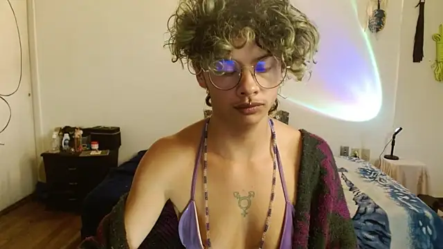 fenixmfx19 online show from March 5, 7:06 pm