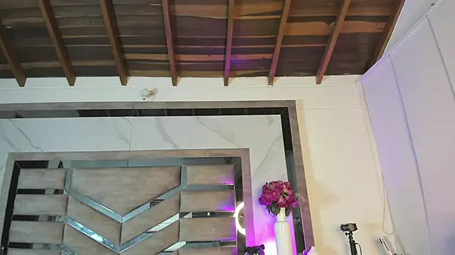 sahara sweet00 online show from April 15, 9:15 pm