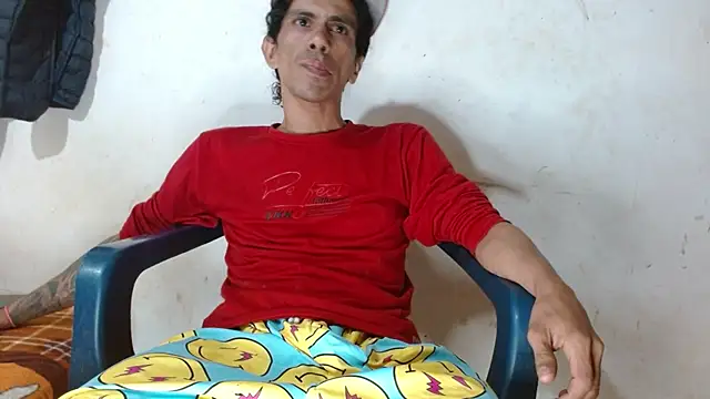 damian bottom bigcock online show from May 3, 7:28 pm