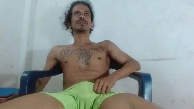 Snapshot of damian_bottom_bigcock chatting on December 18, 2:32 pm damian bottom bigcock online show from December 18, 2:32 pm