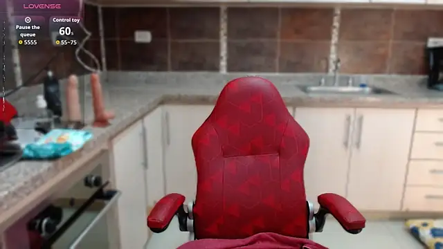 Heidy Wells online show from December 1, 12:50 pm