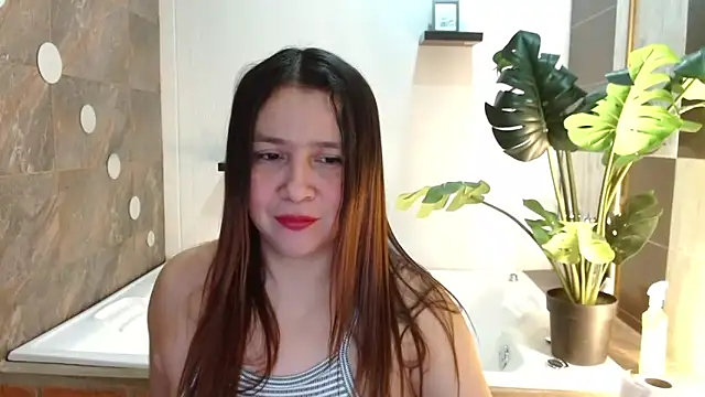 Heidy Wells online show from April 26, 12:24 pm