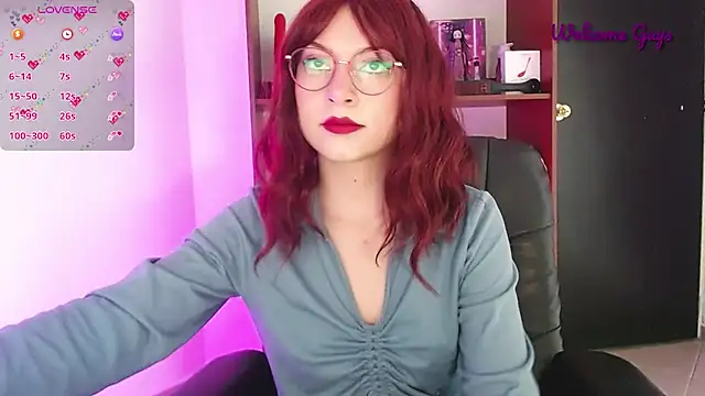 Snapshot of Celeste_Ford_18 chatting on November 22, 11:36 pm Celeste Ford 18 online show from November 22, 11:36 pm