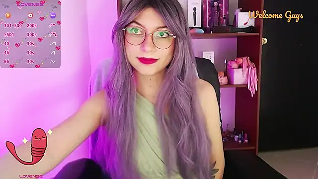 Snapshot of Celeste_Ford_18 chatting on November 18, 10:45 pm Celeste Ford 18 online show from November 18, 10:45 pm