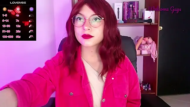 Snapshot of Celeste_Ford_18 chatting on November 12, 10:02 pm Celeste Ford 18 online show from November 12, 10:02 pm