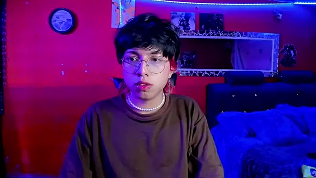 AnggelONfiree online show from March 6, 3:46 am