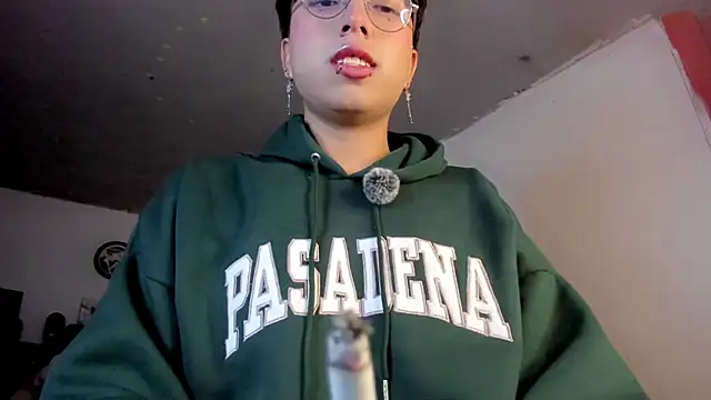 AnggelONfiree online show from February 6, 3:24 am