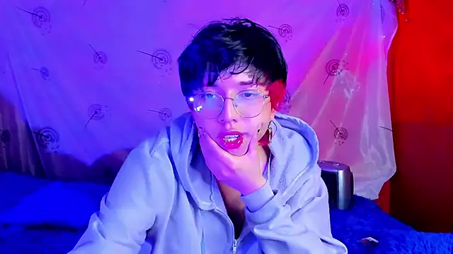 AnggelONfiree online show from February 16, 9:15 am