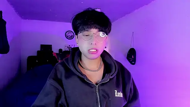 AnggelONfiree online show from February 11, 3:39 am