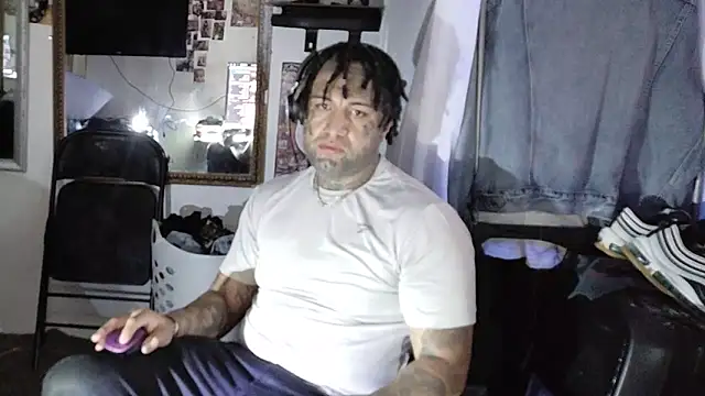 Azazelihornyasf online show from June 2, 5:07 am