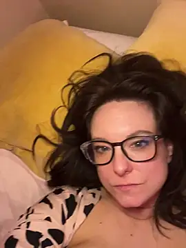 Snapshot of Evagirl88 chatting on March 16, 9:27 am Evagirl88 online show from March 16, 9:27 am