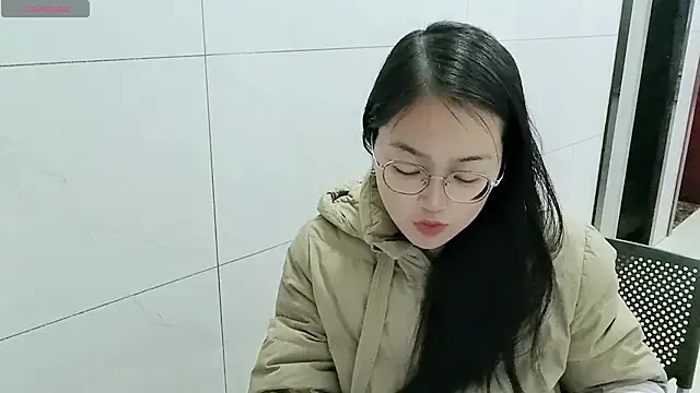 Snapshot of luoxuwen chatting on February 17, 2:53 am luoxuwen online show from February 17, 2:53 am