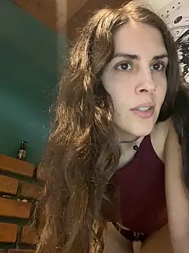 isadelasestrellas online show from April 15, 6:12 pm