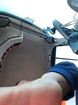 Snapshot of Abelito87 chatting on March 2, 7:15 am Abelito87 online show from March 2, 7:15 am