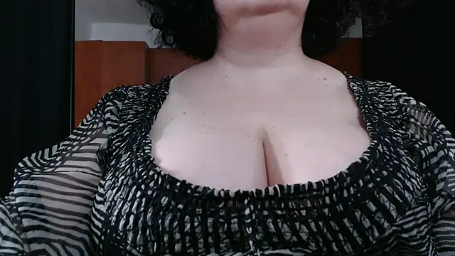Snapshot of _MissJ_ chatting on March 2, 1:31 pm MissJ online show from March 2, 1:31 pm