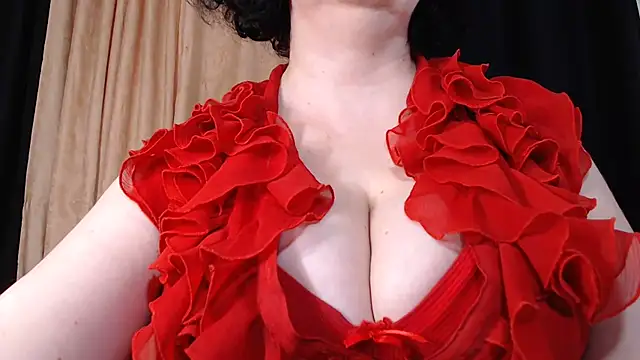 Snapshot of _MissJ_ chatting on October 8, 10:17 am MissJ online show from October 8, 10:17 am