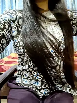 priya sharma02 online show from May 29, 9:48 am