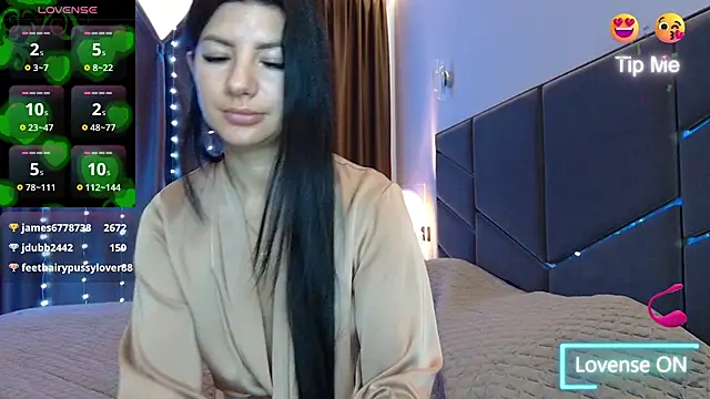 Snapshot of NessyStar chatting on February 10, 6:20 am NessyStar online show from February 10, 6:20 am