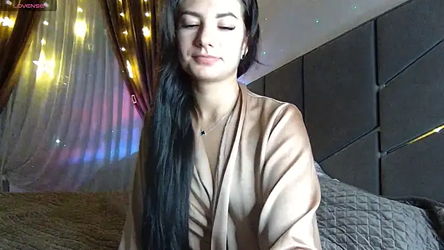 NessyStar online show from November 6, 6:45 pm