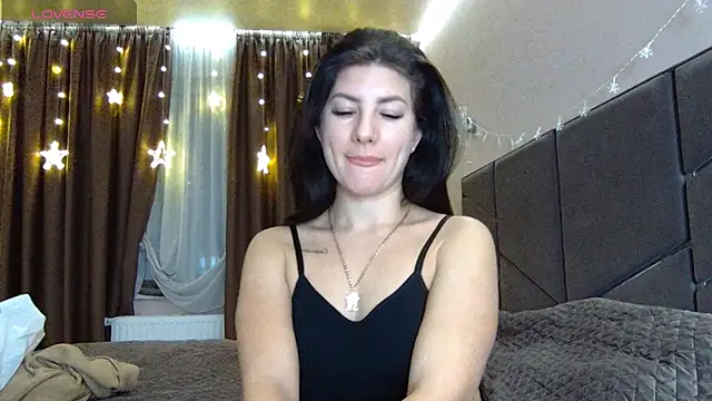 NessyStar online show from February 19, 4:48 pm