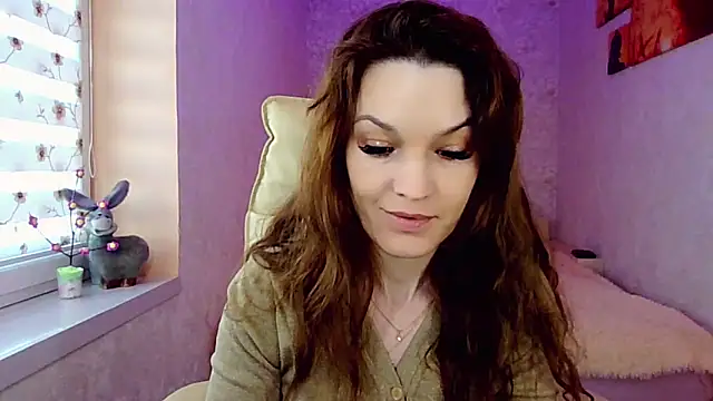 impossibleluna online show from April 12, 3:37 pm