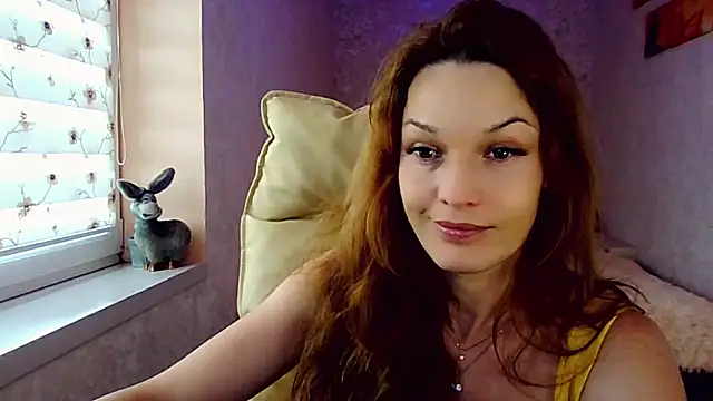 Snapshot of impossibleluna chatting on July 10, 3:56 pm impossibleluna online show from July 10, 3:56 pm