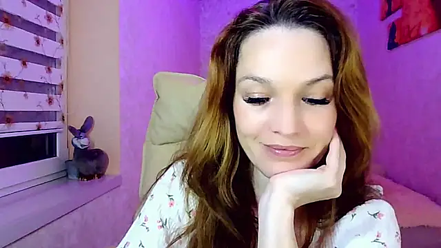 Snapshot of impossibleluna chatting on May 19, 7:54 pm impossibleluna online show from May 19, 7:54 pm