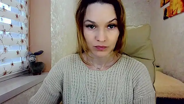 impossibleluna online show from March 18, 1:57 pm