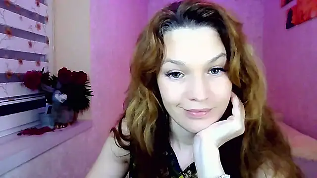 Snapshot of impossibleluna chatting on June 5, 7:52 pm impossibleluna online show from June 5, 7:52 pm