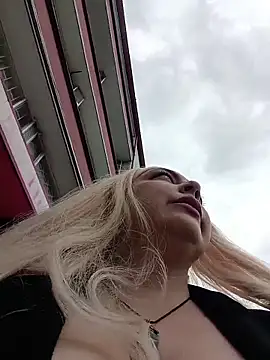 madelaine- online show from May 1, 6:57 pm