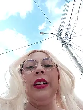 madelaine- online show from March 9, 8:23 pm