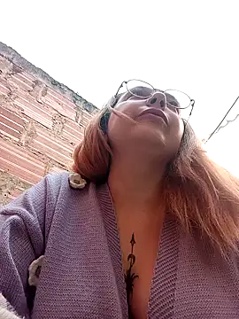 madelaine- online show from April 7, 8:43 pm