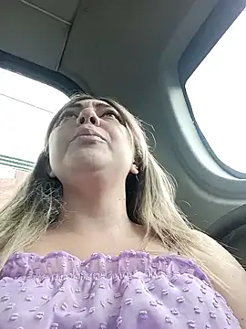 madelaine- online show from January 6, 6:23 pm